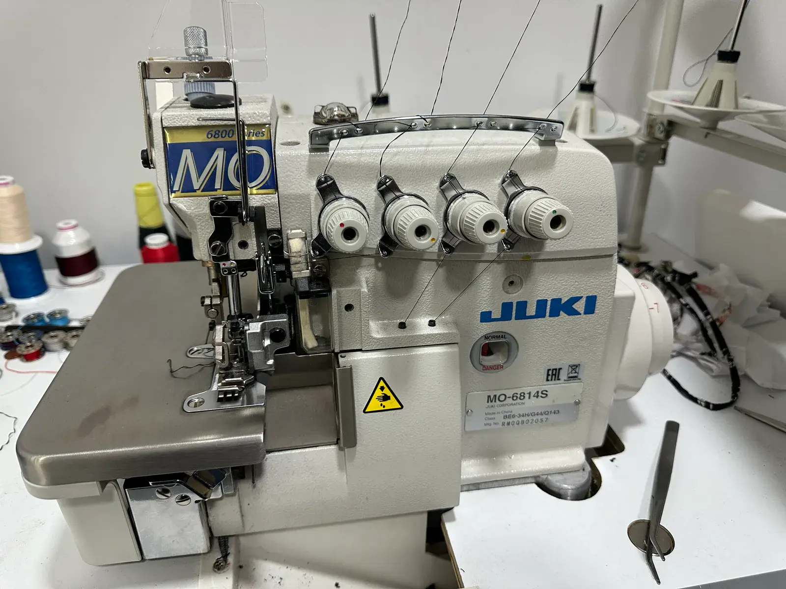 Máquina Juki del taller